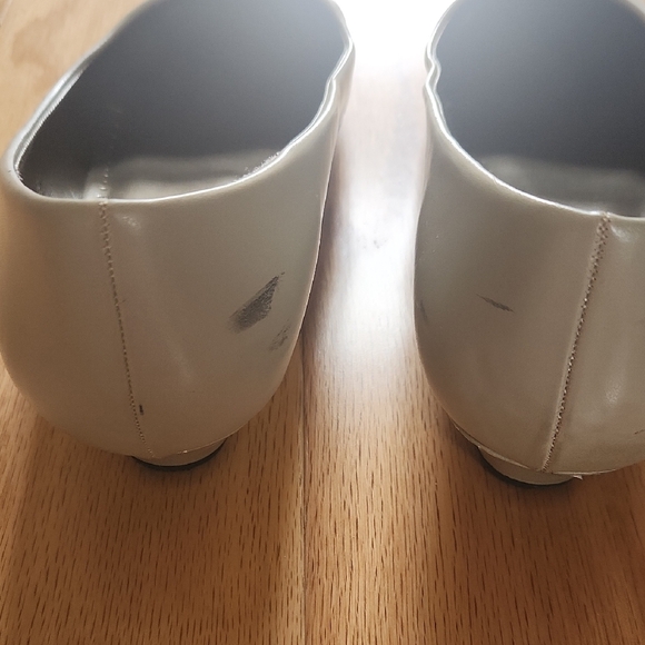 Basic Editions Elegant Cream Women's Shoes 10 W - Picture 7 of 17